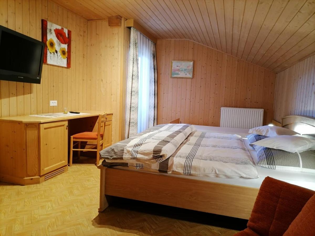 Gasthaus Oberkirn Шена Екстериор снимка