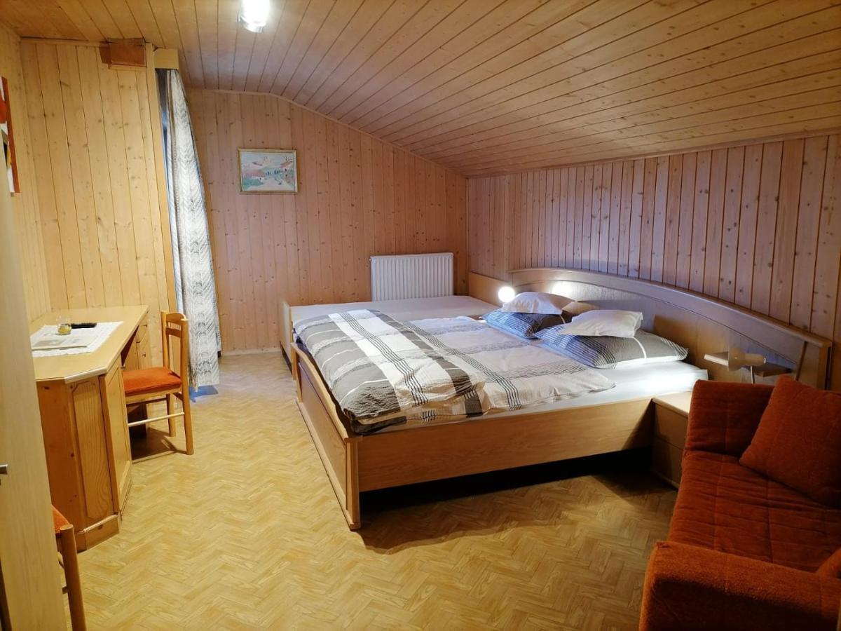 Gasthaus Oberkirn Шена Екстериор снимка